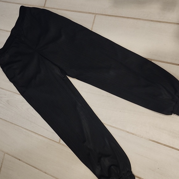 H:ours Revolve Johnny Pants High Waisted Joggers - Picture 6 of 9